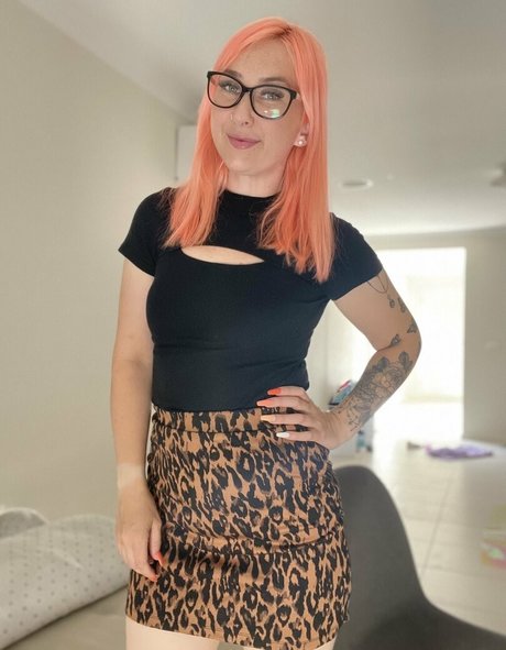 熟女メガネOnlyFans トップ 写真