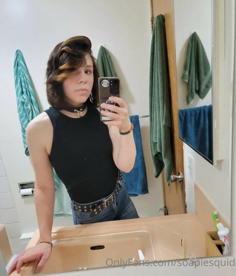 soapiesquid 裸のポルノスター 画像