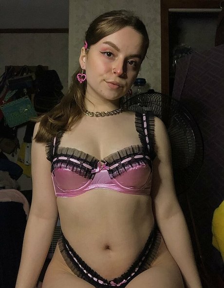 beebuzz セクシーモデル 写真