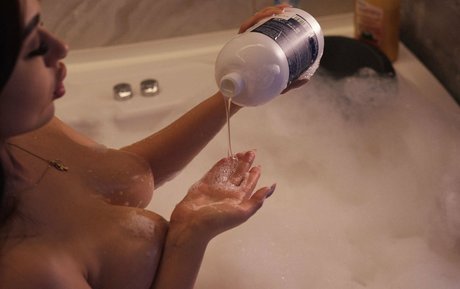 baileyss アダルトモデル 写真