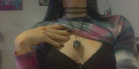 crypt queen 無料女優 写真