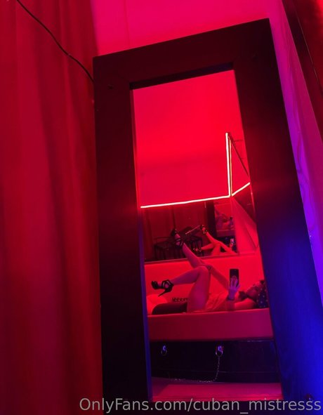 アジア人女性OnlyFans トップ 写真