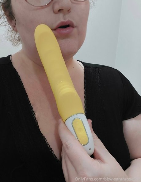 bbw sarahrose555 独占女優 アーカイブ