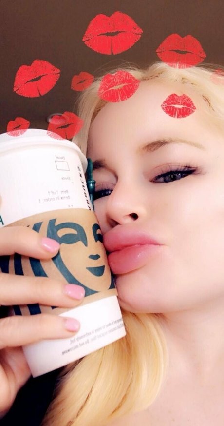 ミニドレス OnlyFans ホットポルノ 写真