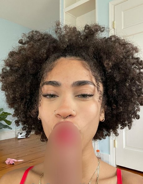 thevenusmarquez 美しいモデル 写真