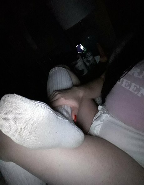 ママの足OnlyFans 無料ヌード 画像