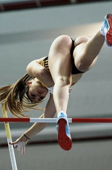 黒人ママオンリーファンズ セクシー 写真