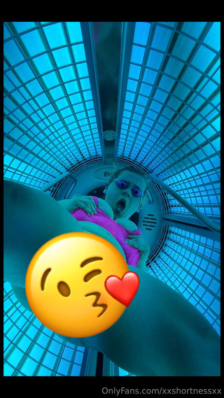 xxshortnessxx 裸のポルノスター 写真