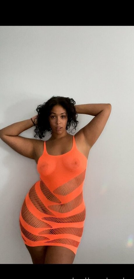 オンリーファンズでのセクスティング 無料 画像