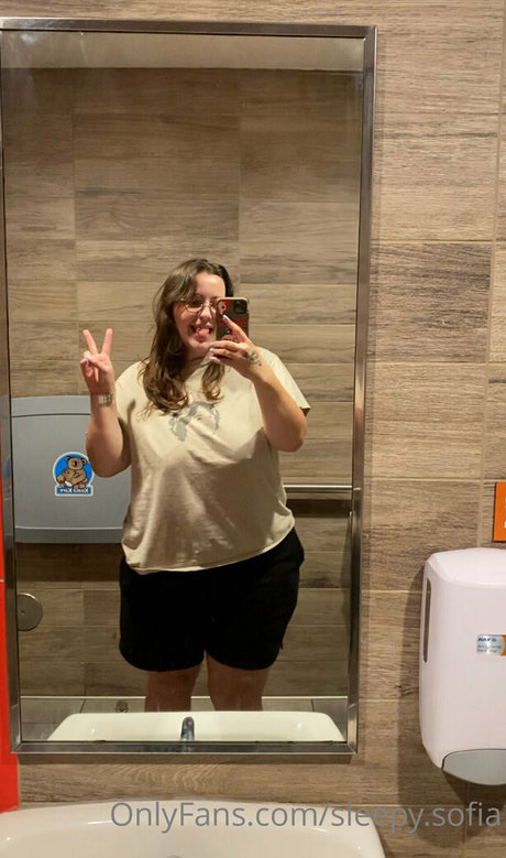 18歳以下の無料OnlyFans アダルト 写真