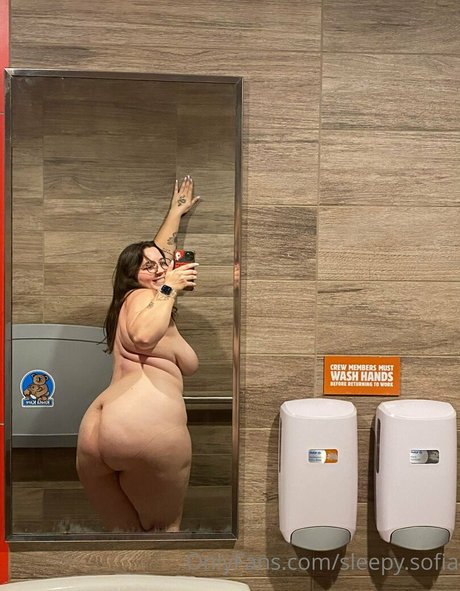 アジア人の足コキオンリーファンズ ホットセックス 写真