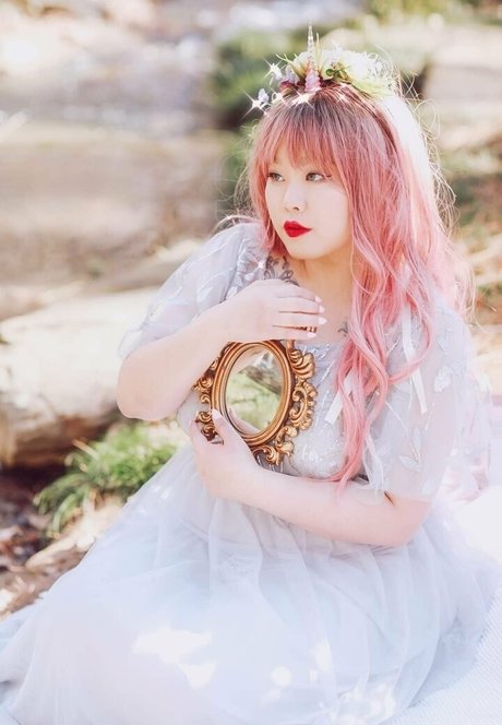 垂れ下がった熟女OnlyFans ホット裸 写真