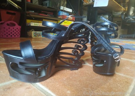 熟女クーガーオンリーファンズ アートポルノ 写真