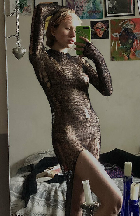 興奮した看護師OnlyFans パーフェクト 画像