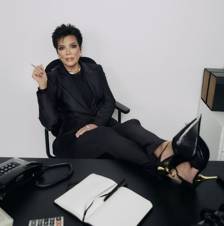 Kris Jenner かわいいスター アーカイブ