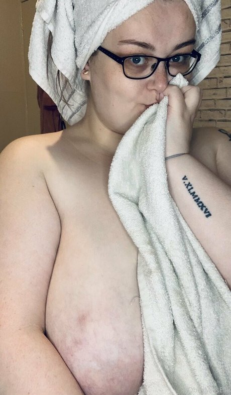 オンリーファンズでのセクスティング 無料セクシー 画像