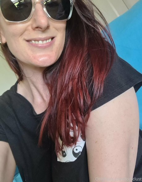 太った足のOnlyFans エロチック 画像