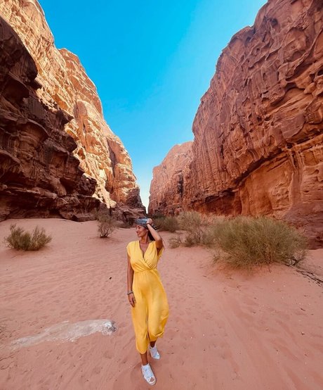 オンリーファンズでのセクスティング 無料セクシー 画像