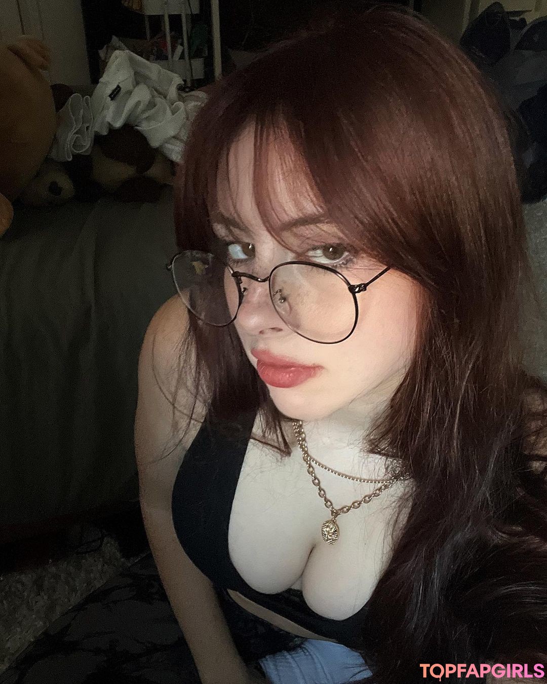 肉厚マンコオンリーファンズ 無料アダルト 写真