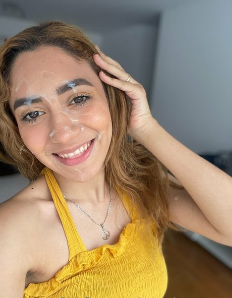 artemiscarmona ホットモデル 画像