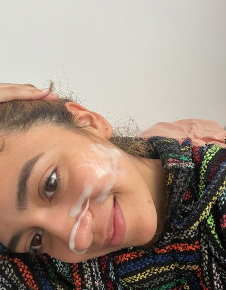 artemiscarmona ホットスター 画像