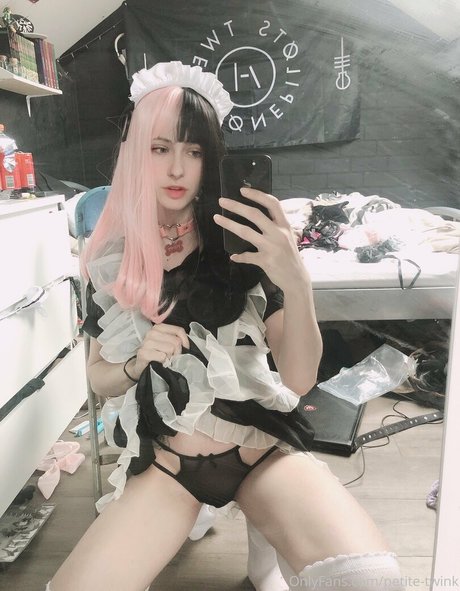 petite twink セクシーなスター ギャラリー