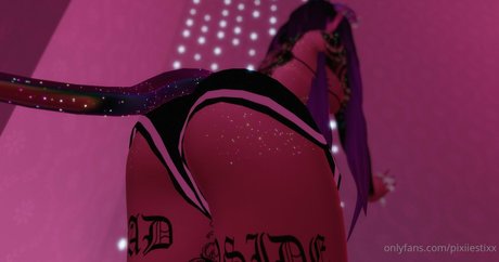 pixiiestixx アダルト女優 写真