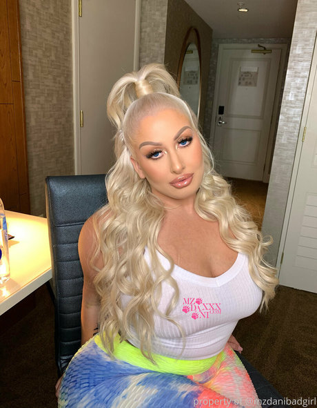 英国のティーンオンリーファン ホットセックス 写真