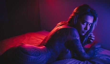 semcbutnaked エロティックなポルノスター 写真