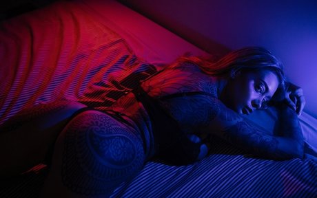 黒人フェムボーイオンリーファンズ セクシーヌード 画像