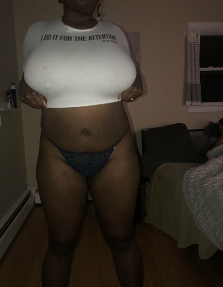 ベラルーシのファンのみ 美しい裸 画像