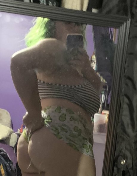 BBW パウグ オンリーファンズ 裸 写真