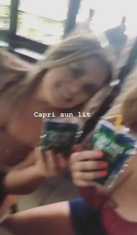 itssbriibitchh ヌードモデル 写真