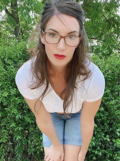 大きなお尻と巨乳のオンリーファンズ ヌード アーカイブ