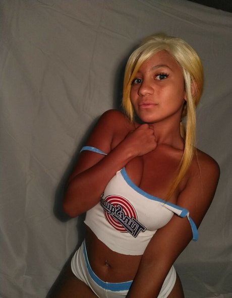 Naturally nina 無料のスター 写真