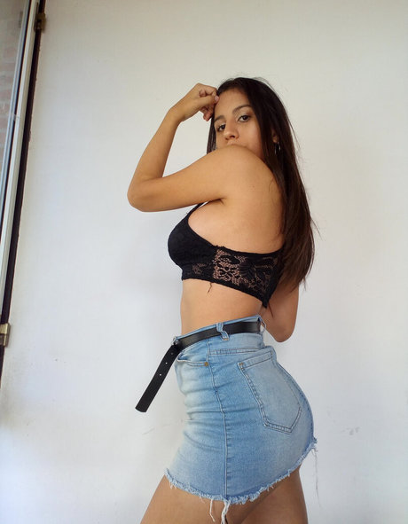 アジアン・エボニー・オンリーファンズ 無料アダルト ギャラリー