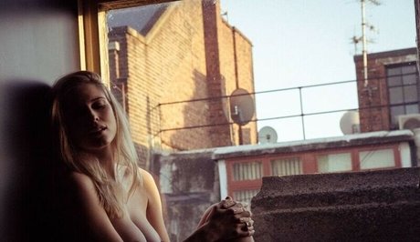 Ashley Louise James 最高のポルノスター 写真