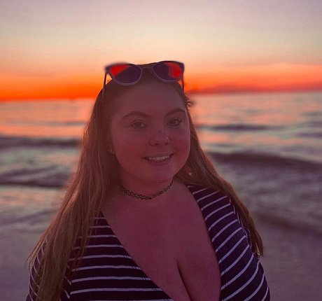 ママのアナルOnlyFans 裸 画像