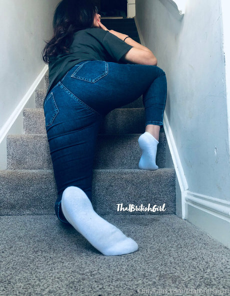 巨乳ブルネットオンリーファンズ ポルノ 画像