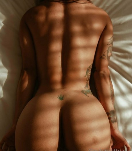 小人ヌードオンリーファンズ アダルト無料 写真