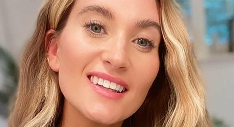 小人ヌードオンリーファンズ アートポルノ ギャラリー