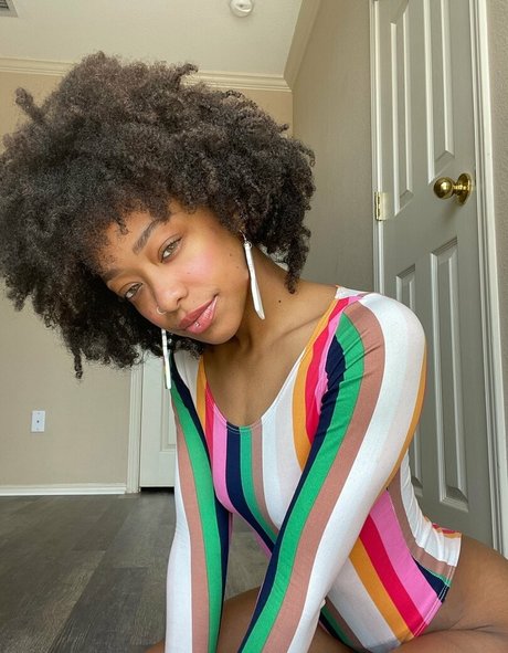 chynaunique ホットモデル 写真