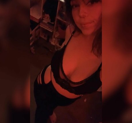 Daisyy mayyy xxx女優 画像