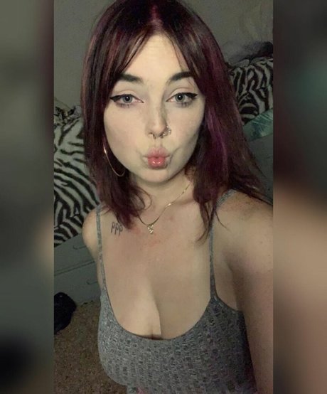 Daisyy mayyy スター xxx 写真