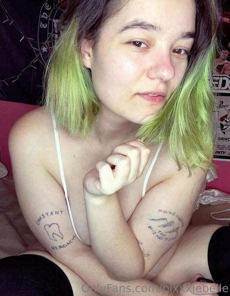 pixxxiebelle ホットなポルノスター 写真