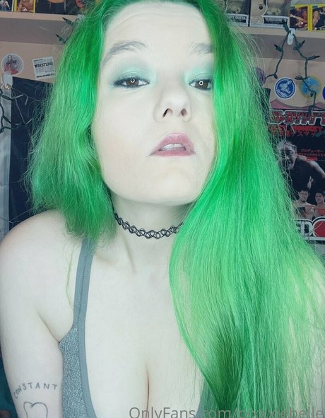 pixxxiebelle 裸のスター 画像