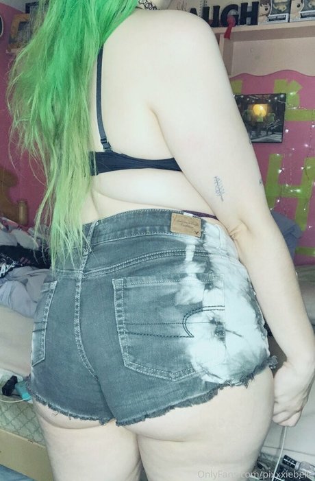 pixxxiebelle アダルトスター 写真