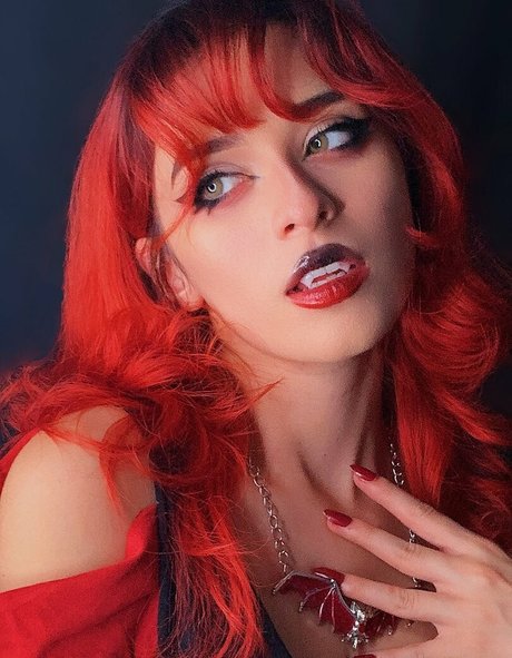 ボールズオンリーファンズ ホットヌード 写真