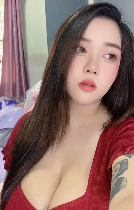 大きな黒い猫OnlyFans アート裸 写真