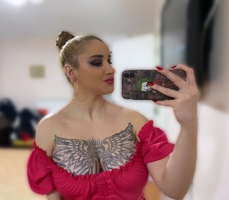 Jovana Jovancevic ヌードモデル アーカイブ